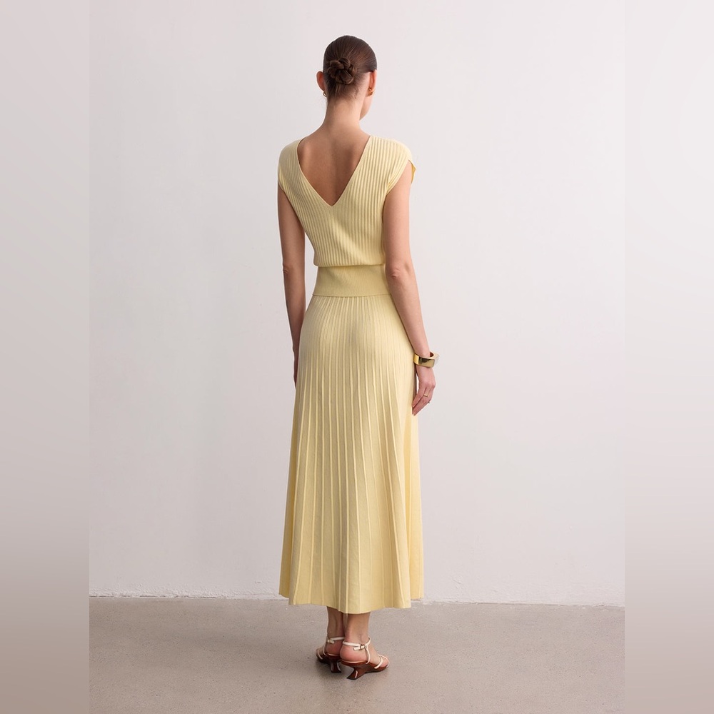 Commense Ribbed Knit Maxi Skirt - Picture 6 of 7